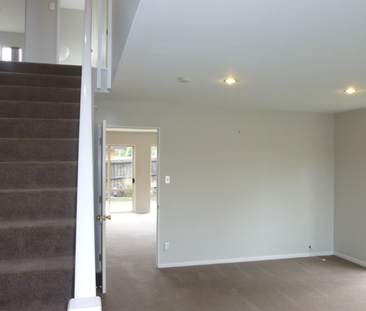 Spacious Two-Storey Family Living on a Private Rear Section - Photo 2