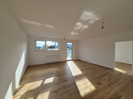 **Frisch renoviert** Traumhaft schöne 3-Zimmer-Wohnung mit separater Küche und sonnigem Balkon! - Photo 3