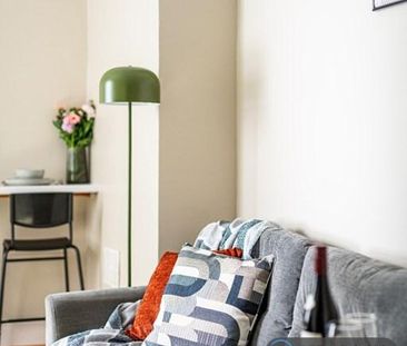 1 bedroom in a house share to rent - Photo 3