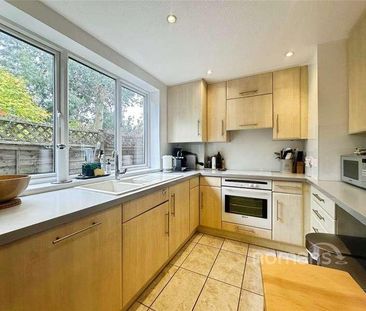 Suffolk Court, Vicarage Road, Maidenhead, SL6 - Photo 5