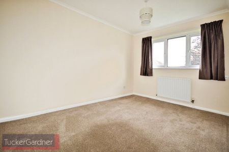 Buttermel Close, Godmanchester - Photo 2