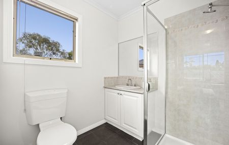 8/33-37 Karingal St, Croydon North VIC 3136 - House For Rent | Domain - Photo 3