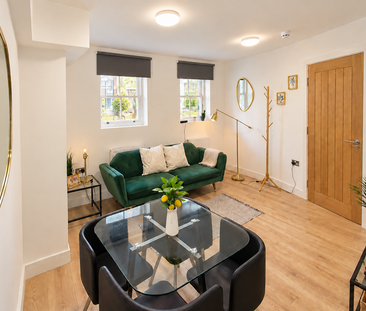 2 bedroom flat to rent - Photo 2