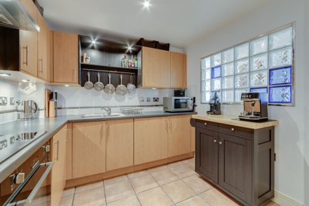 1 bedroom flat to rent - Photo 5