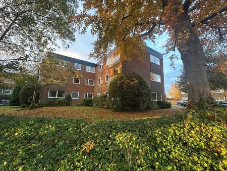 Rosetrees, Guildford, Surrey, GU1 - Photo 3