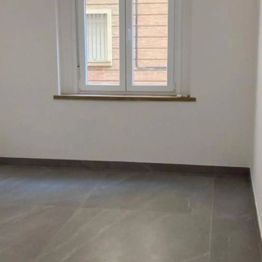 Piso de alquiler en Calle Infante Carlos de Borbón, 16, Parque María Luisa -Giralda Sur - Photo 1