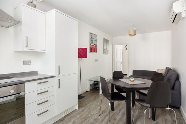 1 bedroom flat to rent - Photo 1