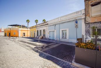2 Bedroom House with a terrace, Paço de Arcos, Oeiras