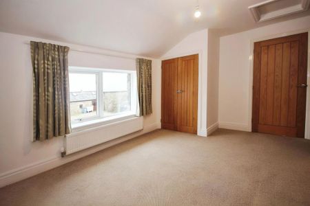 2 bedroom detached house to rent - Photo 3