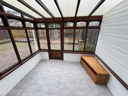 2 bedroom semi-detached house to rent - Photo 4