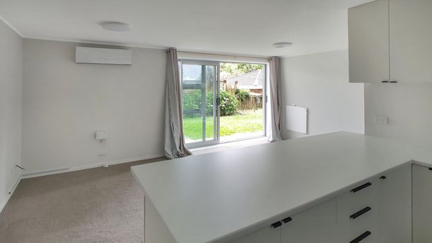 NEW LYNN - 2 Bedroom - Photo 1