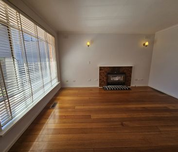 8 Caroline Street, Clayton VIC 3168 - House For Rent | Domain - Photo 1