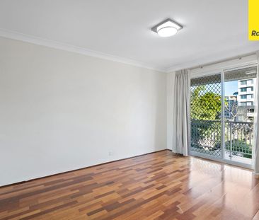 Modern 2 Bedroom Unit - Photo 5