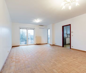 Appartement te huur in Oupeye voor € 900 met 2 slaapkamers - Photo 2