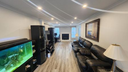 For Lease - 1331 Anton Square, Pickering, Ontario - Photo 5