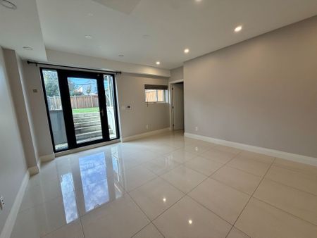 For Lease - 62 30th Street, Toronto, Ontario - Photo 3