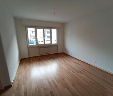 Beautiful 4.5 room recently renovated on the ground floor - Photo 2