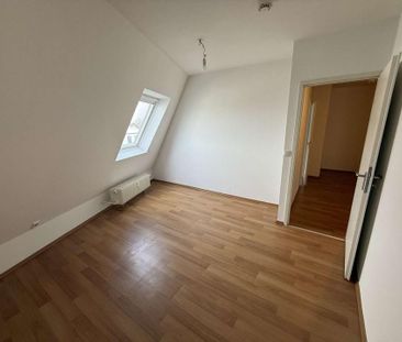 Großzügige Wohnung mit großen Zimmern, Einbauküche und Abstellraum - Foto 3