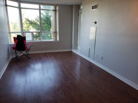 For Lease - 130 Pond Drive Unit# 301, Markham, Ontario - Photo 3