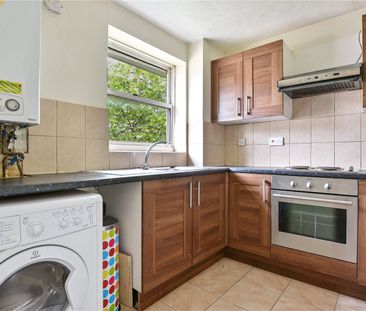 Weavers Way, NW1 - Photo 2