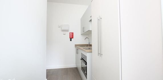 Studio to rent - Photo 2