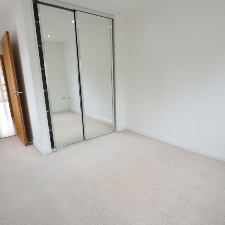 1 bedroom apartment to let - Photo 1