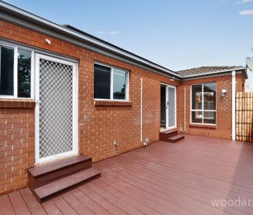 Comfort, Convenience and Contemporary Appeal - Photo 3