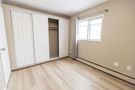 Elbow Mission Apartments - Photo 5