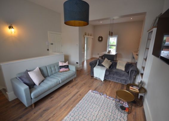 26 Grand Canal Street Lr, Dublin 2 (3 bed) - Photo 1