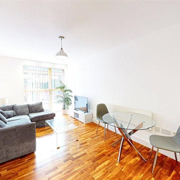 1 bedroom apartment to rent - Photo 1