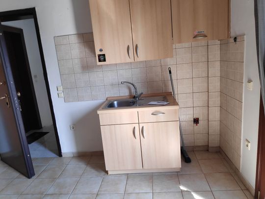 Studio/Γκαρσονιέρα για ενοικίαση Σύνορα - Αστυνομικά - Νοσοκομείο (Πάτρα) - Photo 1