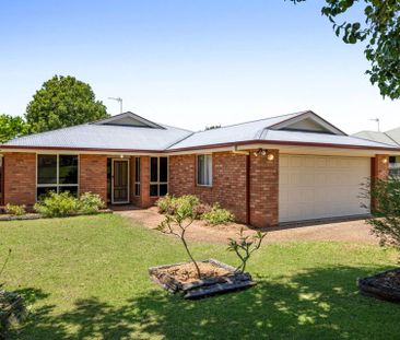 Renovated Spacious Modern Family Home in Great Location - Photo 1