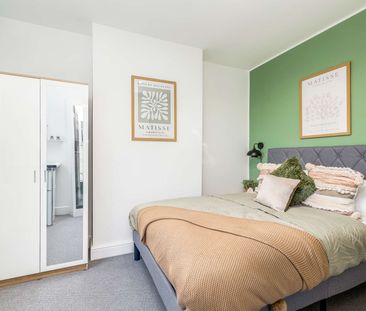 🏡 A Hidden Gem in Hinckley – Your New Home Base Awaits! - Photo 2
