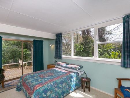 Spacious 5 Bedroom Home in Northland - Photo 3