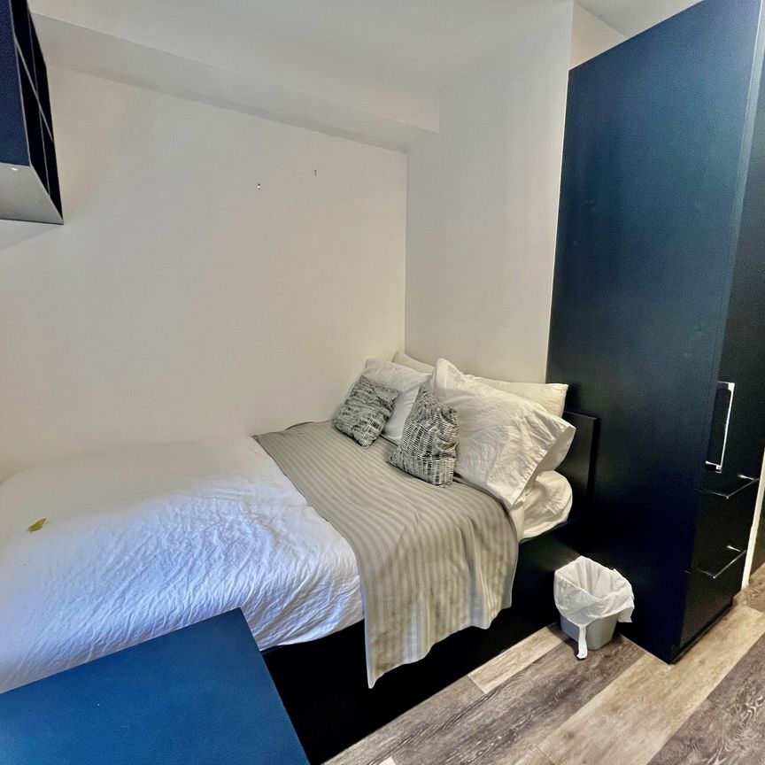 St. Marks Street, Leeds - Photo 1