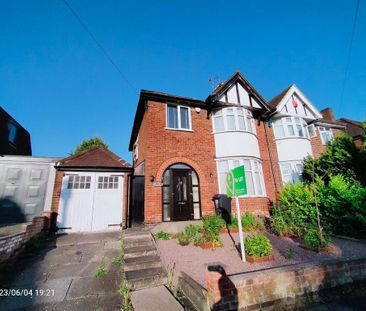 3 bedroom semi-detached house to rent - Photo 2