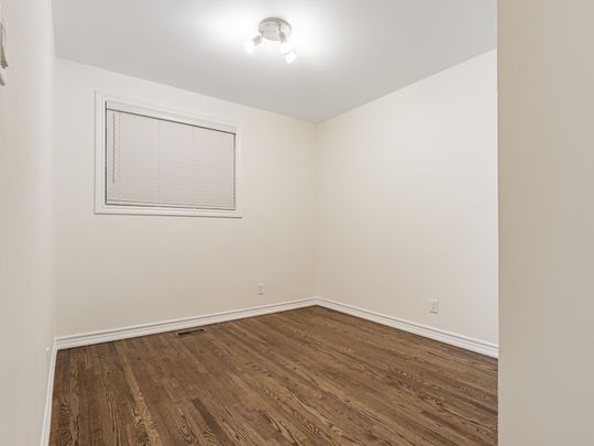 For Lease - 5 Rochelle Crescent, Toronto, Ontario - Photo 1