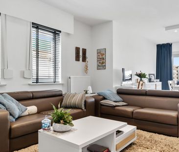 Gelijkvloers appartement met tuin en 2 autostaanplaatsen (1 ondergr... - Foto 5