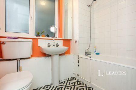 1 bedroom apartment to rent Wood Vale, London, SE23 - Photo 4