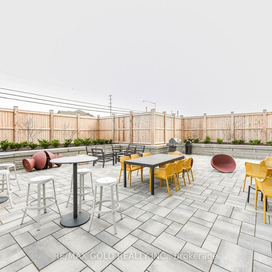 For Lease - 1440 Clarriage Court Unit# 407, Milton, Ontario - Photo 1