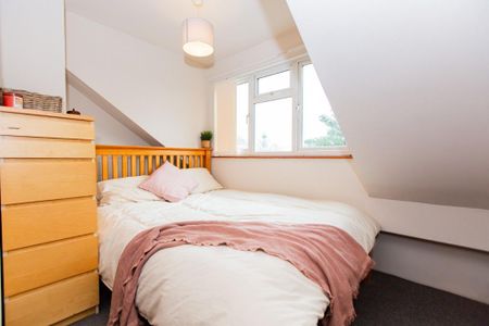 5 bedroom detached house to rent - Photo 5