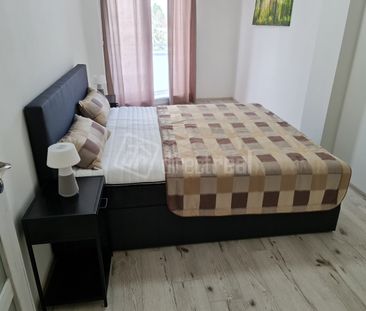 DIRECTREAL|Moderný 2 izbový zariadený byt s balkónom a parkovacím s... – Fotografia 2