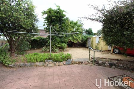 Cosy Home on Ross Hill - Photo 2