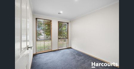 PERFECT FAMILY HOME IN A PRIME HOPPERS CROSSING LOCATION - Photo 2