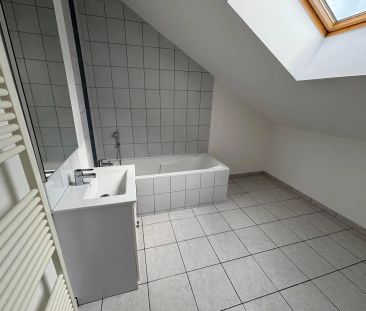 Appartement à louer 5 pièces 85.57m² - Photo 2