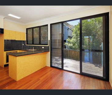 4 Rennie Street, Indooroopilly, Qld 4068 - Photo 6