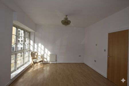 Amber Court, Brewers Gate, High Street, Romford, RM1 - Photo 5