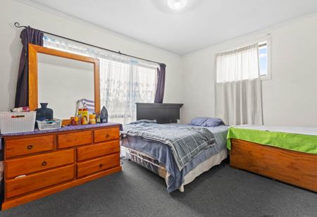 MANUREWA, 4 BEDROOMS - Photo 4