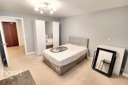 2 bedroom apartment to rent - Photo 4