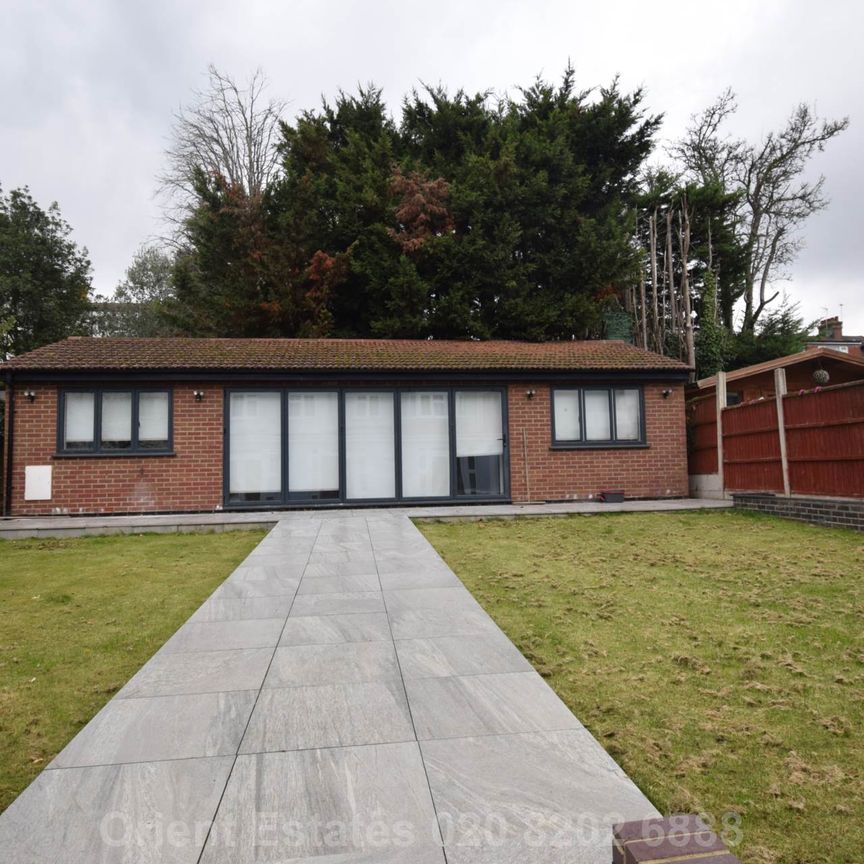 Price £6,000 pcm - Available Now - Furnished - Photo 1